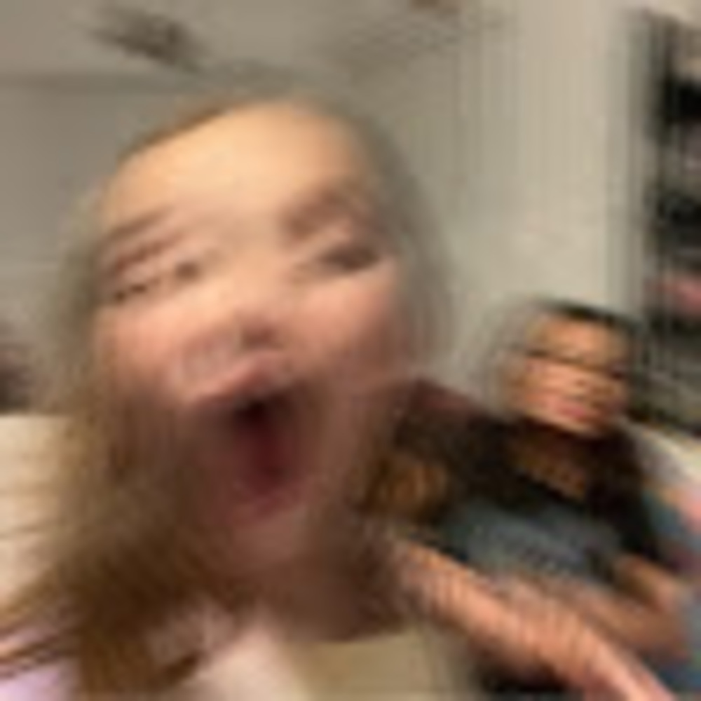 Meet your Posher, Emilia